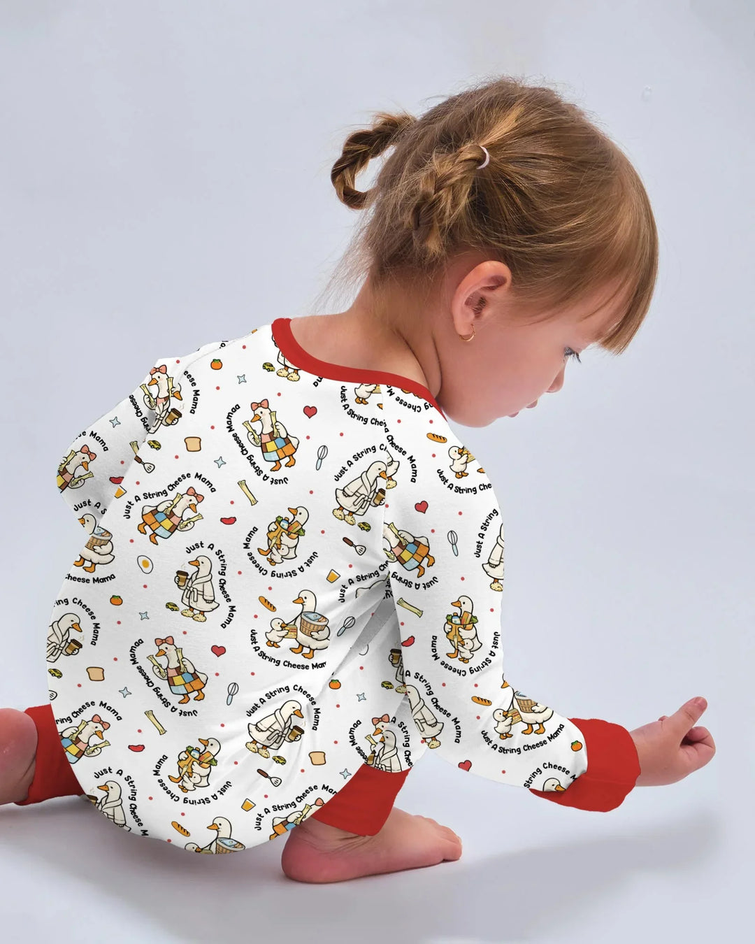 Una mamá de quesos de hebra en la era Mommy & Me - Traje zippy convertible de bambú