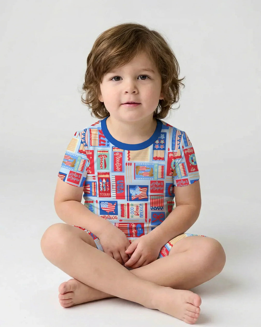 Template Zweiteiliges Pyjama-Set mit kurzen Ärmeln und Shorts