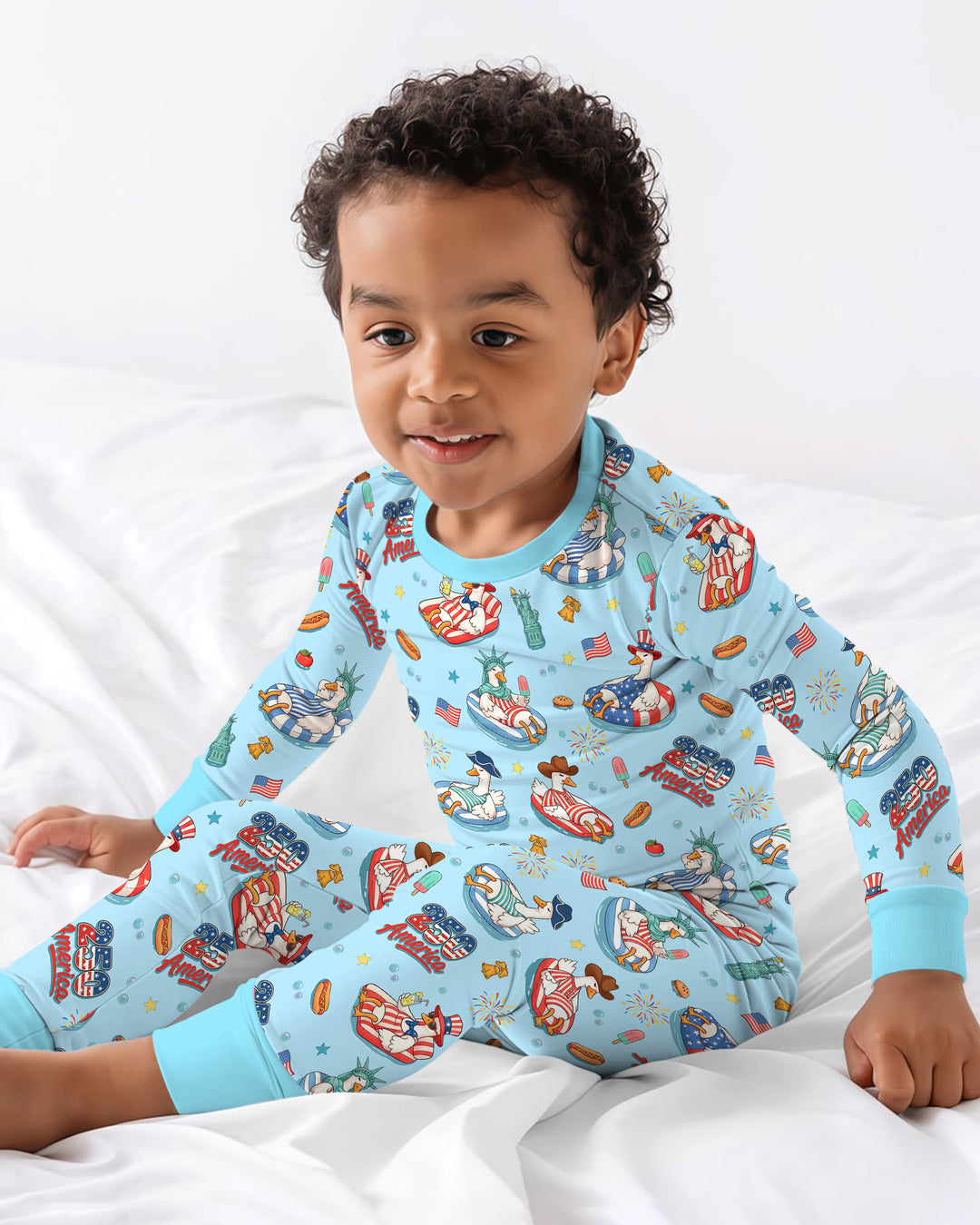 Zweiteiliges Langarm-Pyjama-Set mit Sommerfrüchten