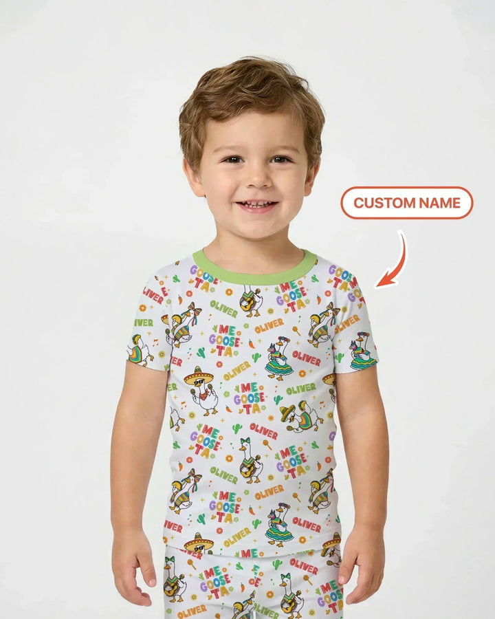 Conjunto de pijama de dos piezas de manga corta de bambú personalizable "Me Goose-ta"