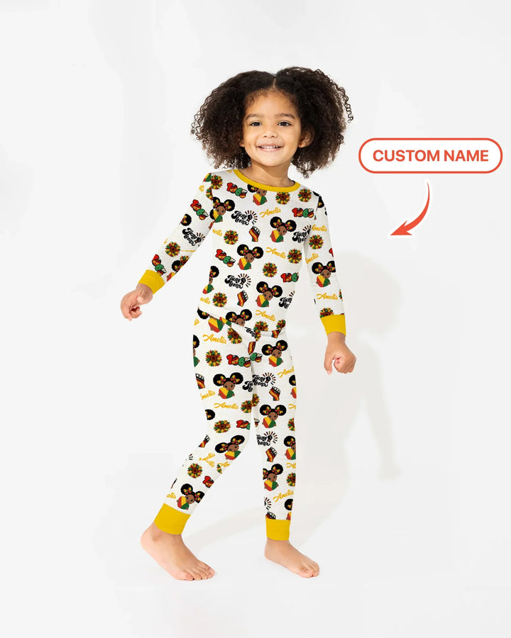 Pijama de dos piezas de manga larga de bambú con nombre personalizado "Bloom in Freedom"
