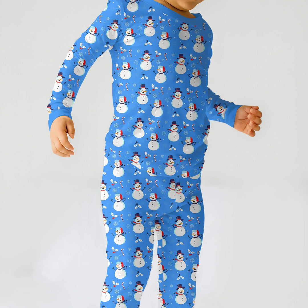 Blaues, zweiteiliges Weihnachtspyjama-Set mit Schneemann