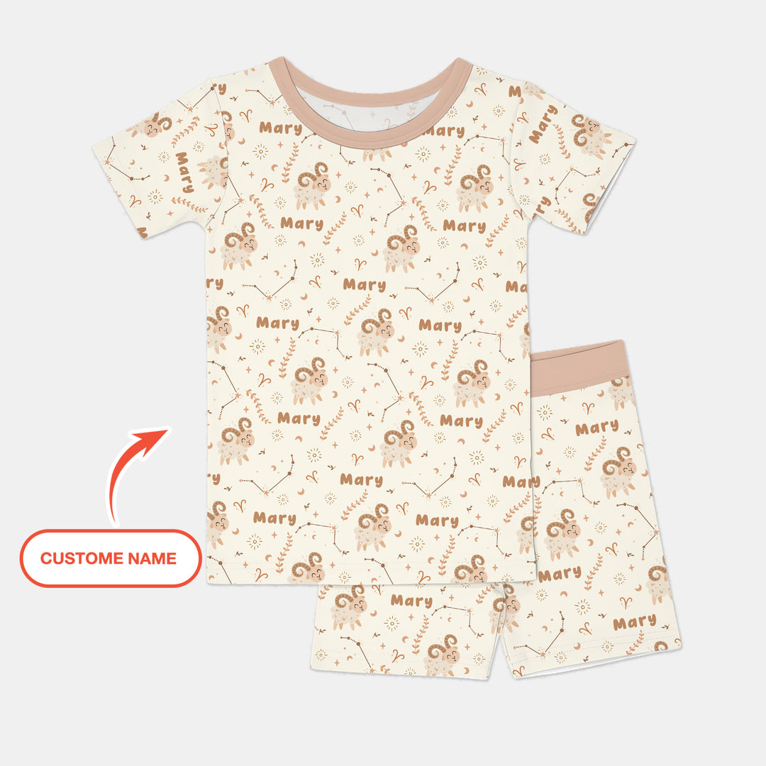 Zweiteiliges Pyjama-Set mit kurzen Ärmeln und Shorts im Sommer-Design