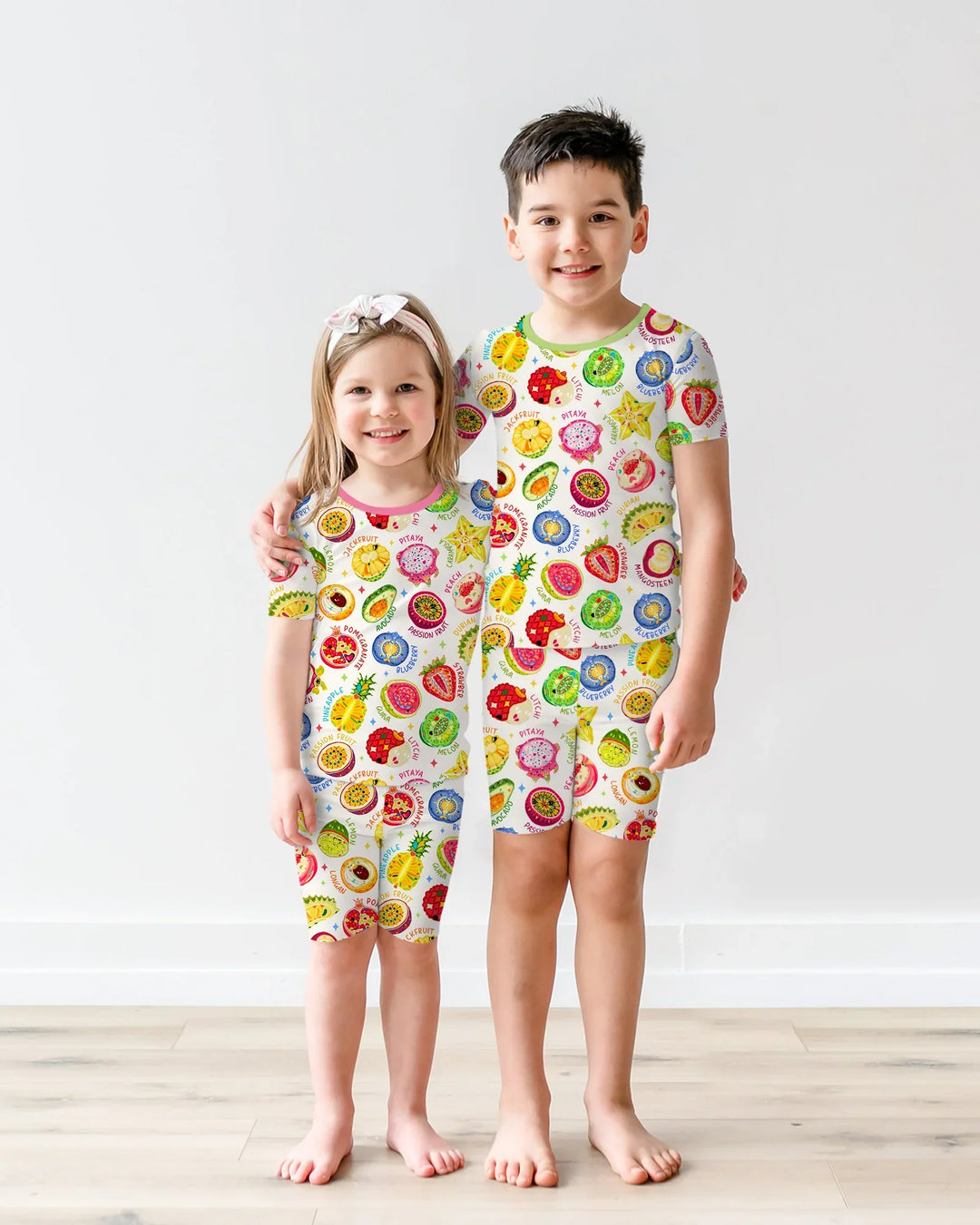 Conjunto de pijama de dos piezas de bambú Juicy World de manga corta y pantalones cortos