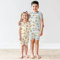 Zweiteiliges Pyjama-Set mit kurzen Ärmeln und Shorts im Sommer-Design