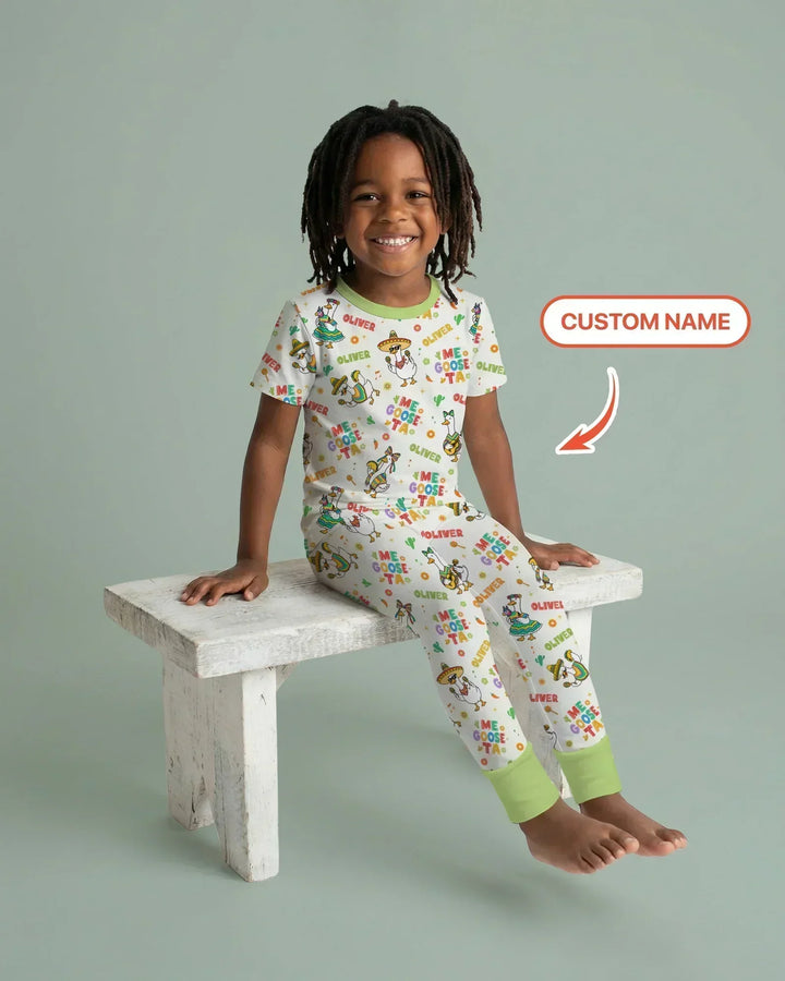 Conjunto de pijama de dos piezas de manga corta de bambú personalizable "Me Goose-ta"