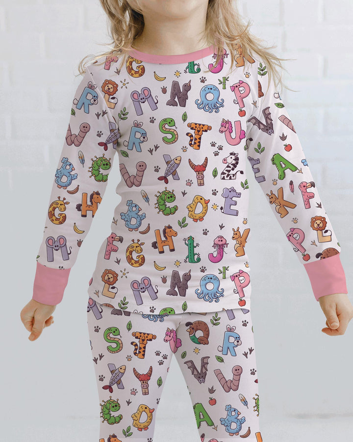Zweiteiliges Langarm-Pyjama-Set mit Sommerfrüchten