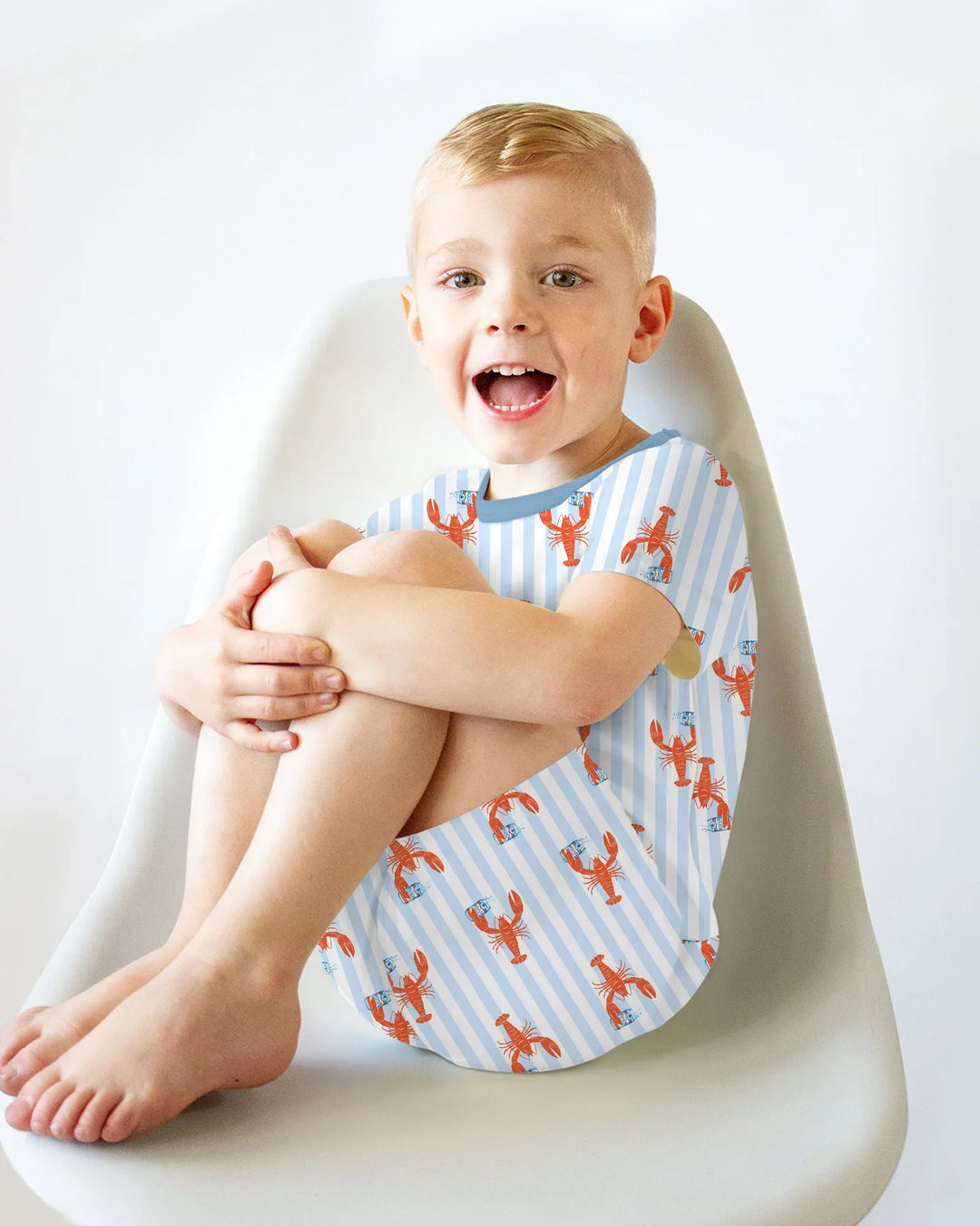 Zweiteiliges Pyjama-Set mit kurzen Ärmeln und Shorts im Sommer-Design