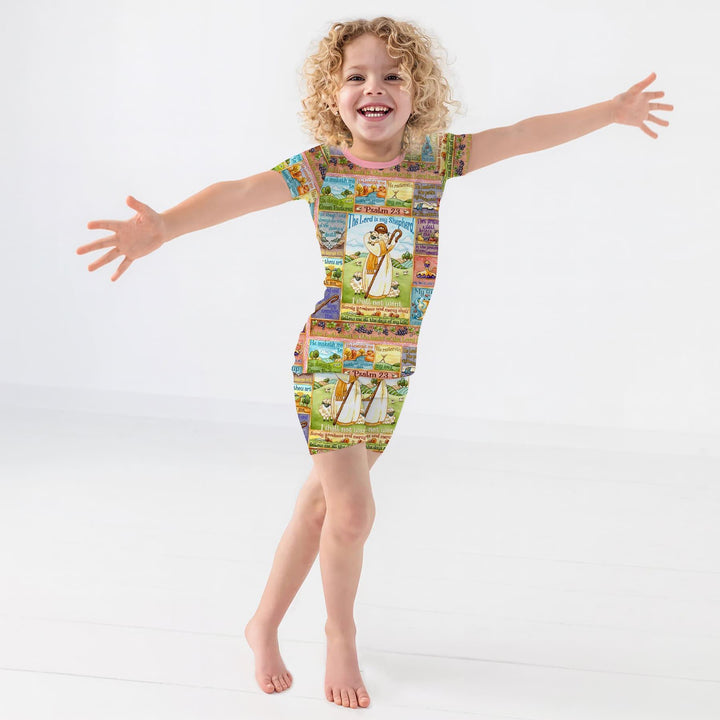 Template Zweiteiliges Pyjama-Set mit kurzen Ärmeln und Shorts