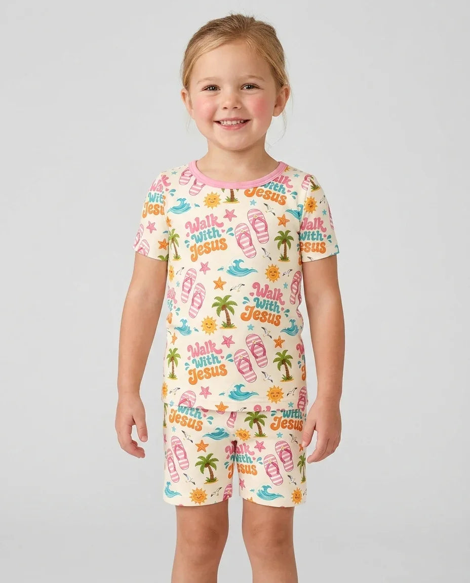 Template Zweiteiliges Pyjama-Set mit kurzen Ärmeln und Shorts
