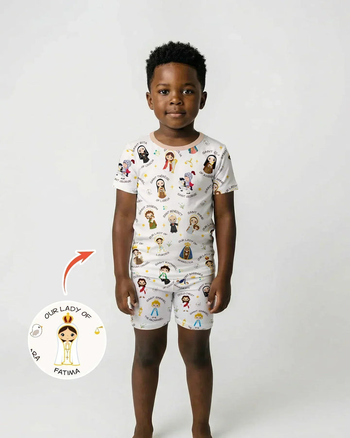 Template Zweiteiliges Pyjama-Set mit kurzen Ärmeln und Shorts