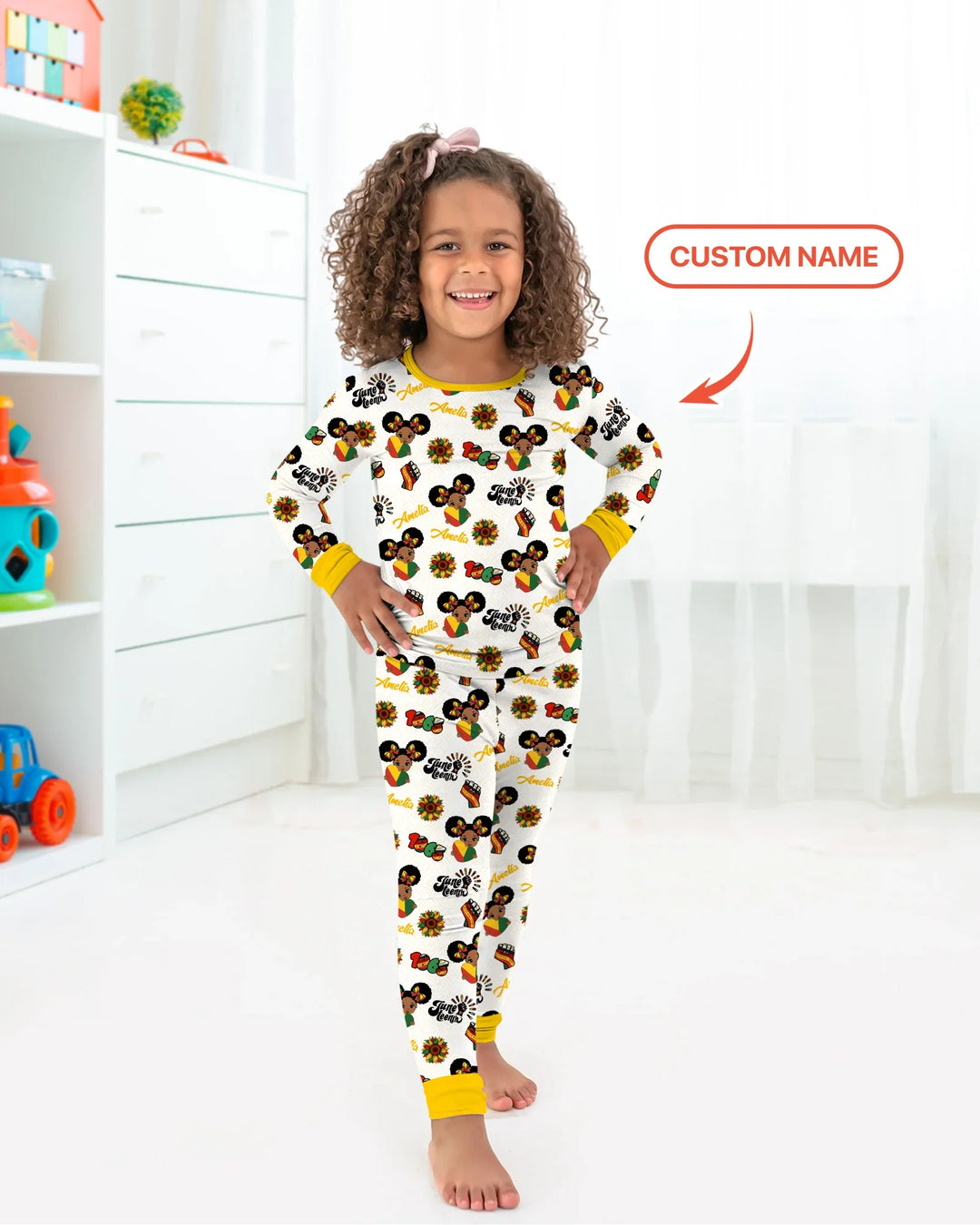 Pijama de dos piezas de manga larga de bambú con nombre personalizado "Bloom in Freedom"