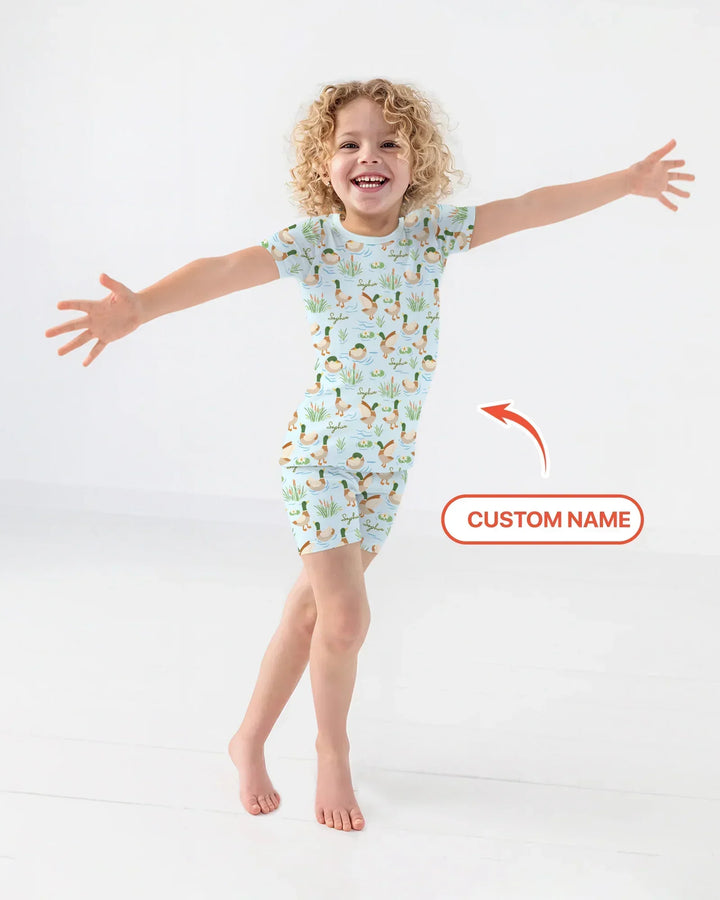 Conjunto de pijama de dos piezas de bambú de manga corta con pantalón corto y pato Mallard personalizado