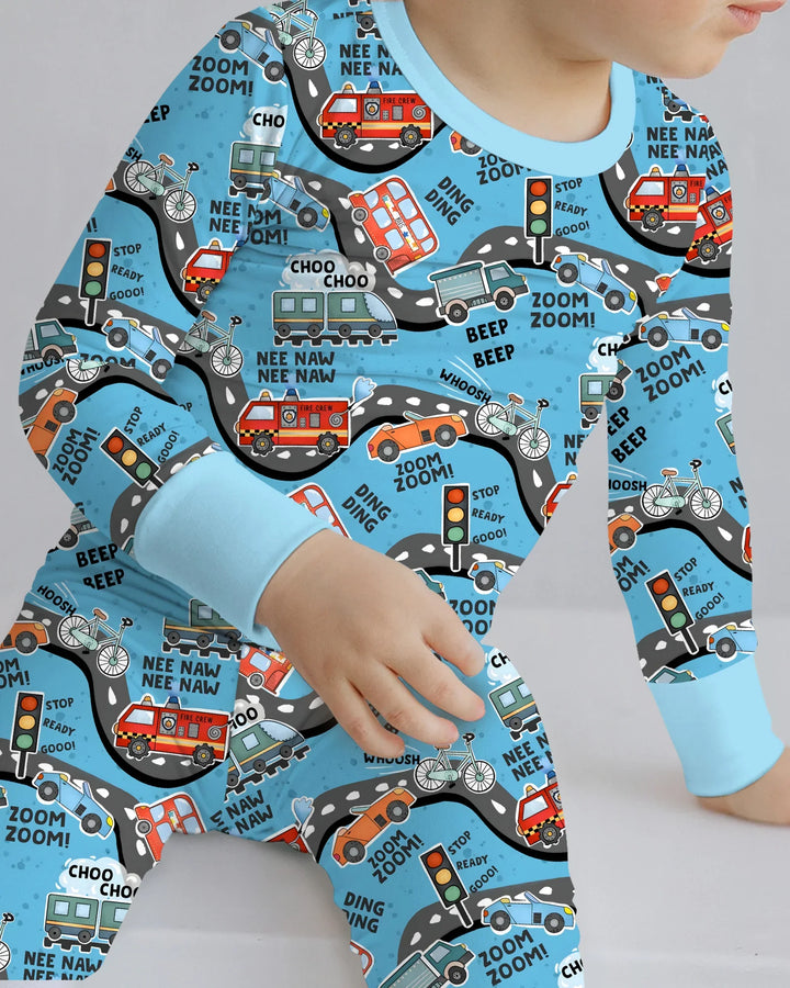 Zweiteiliges Langarm-Pyjama-Set mit Sommerfrüchten