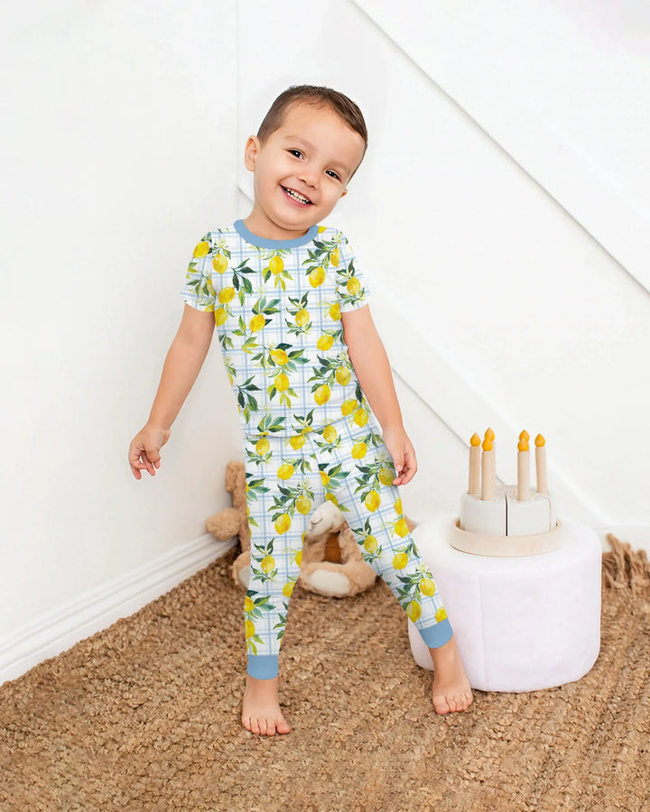 Conjunto de pijama de dos piezas de bambú de manga corta a juego familiar Limones Mediterráneos