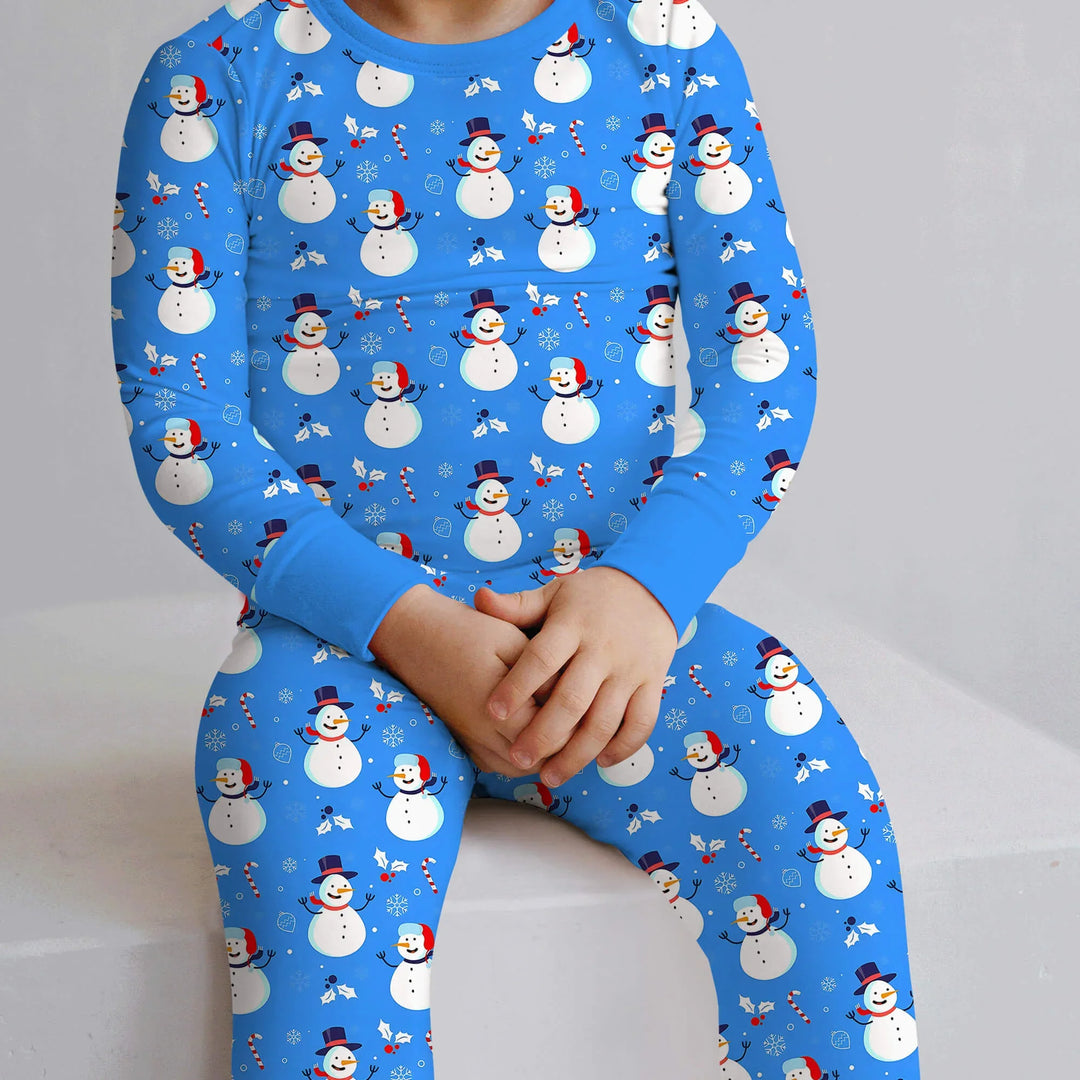 Blaues, zweiteiliges Weihnachtspyjama-Set mit Schneemann