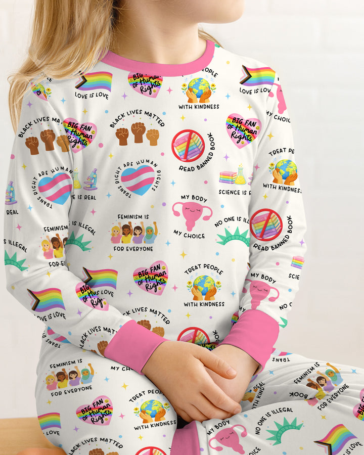 Zweiteiliges Langarm-Pyjama-Set mit Sommerfrüchten