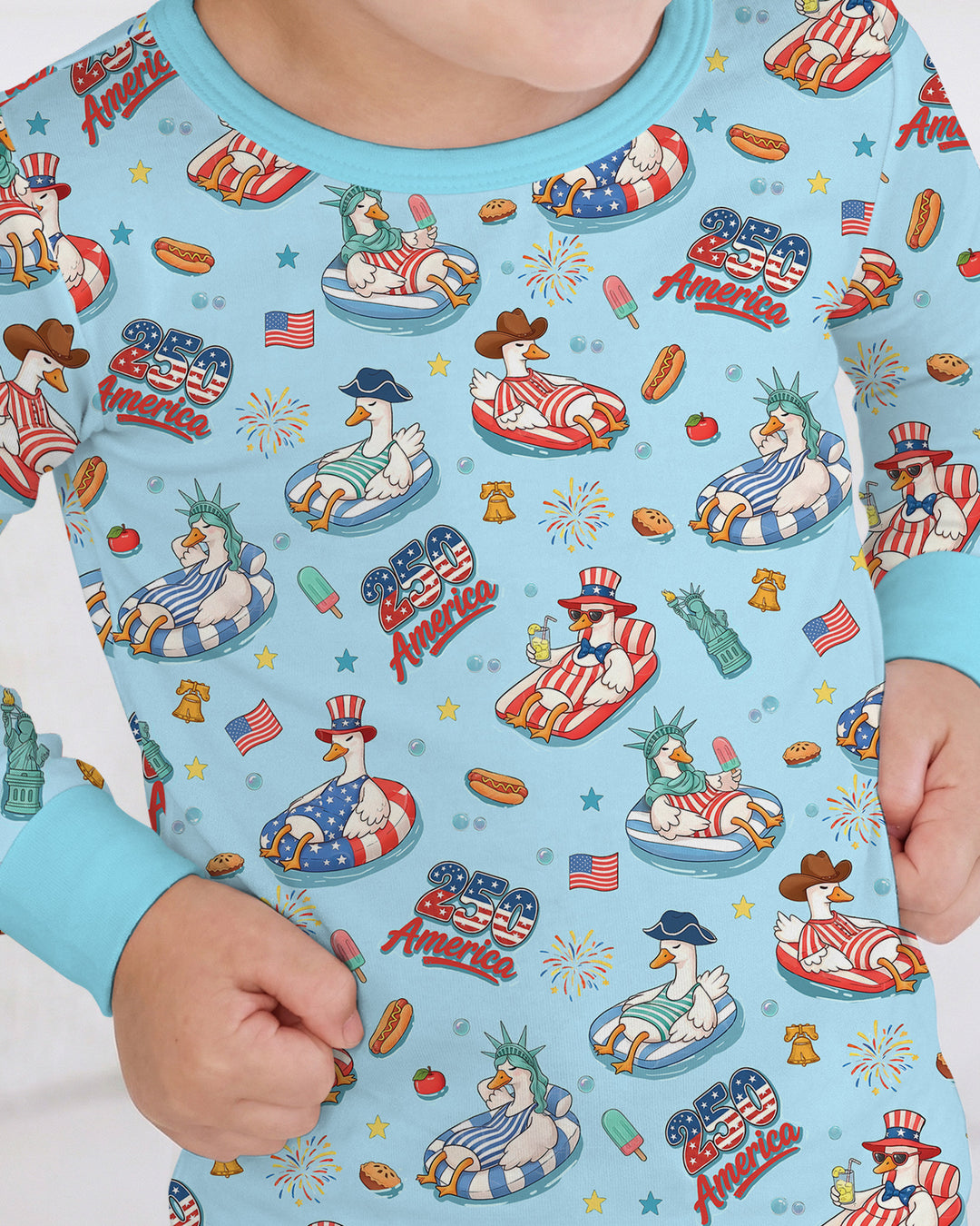 Zweiteiliges Langarm-Pyjama-Set mit Sommerfrüchten