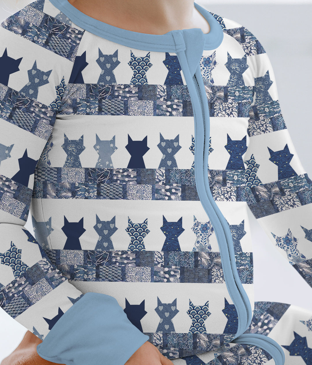 Midnight Feline Convertible Zippy