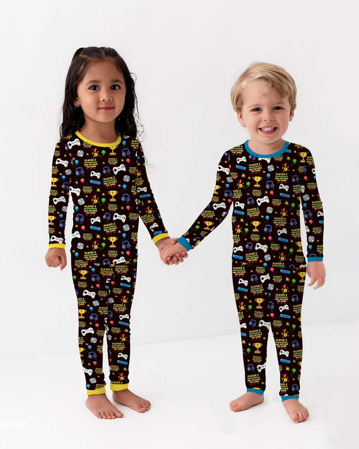 Zweiteiliges Langarm-Pyjama-Set mit Sommerfrüchten