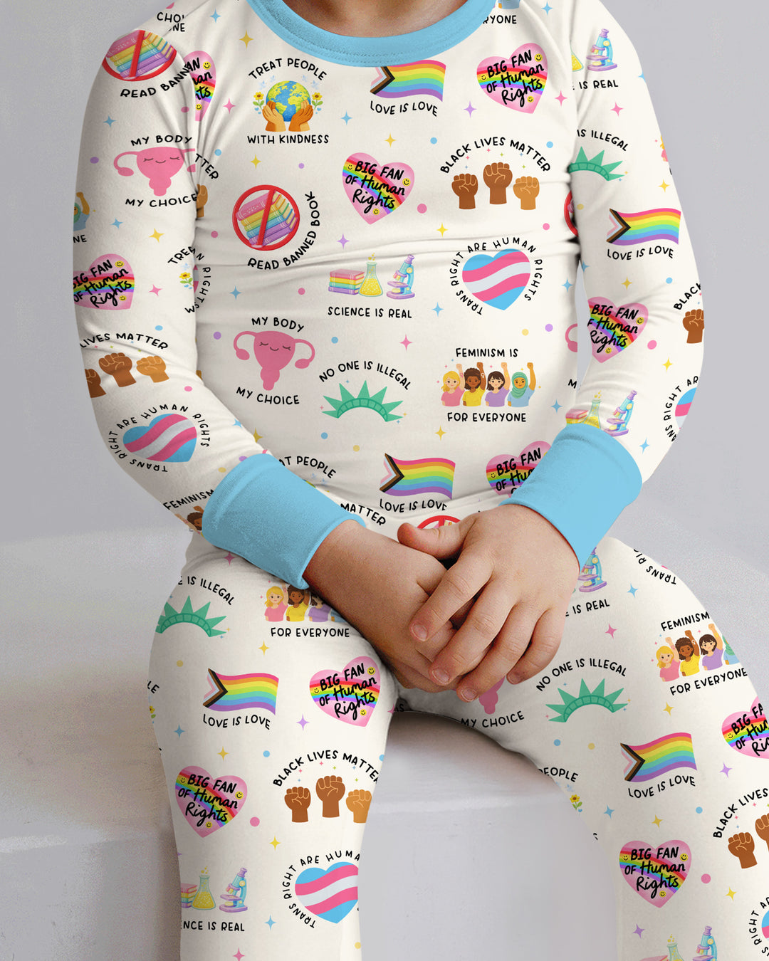 Zweiteiliges Langarm-Pyjama-Set mit Sommerfrüchten