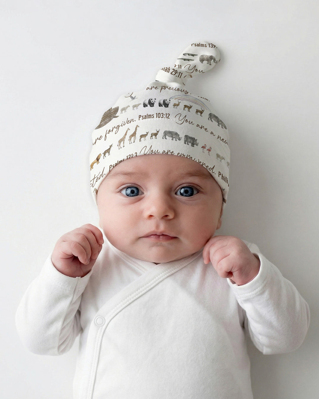 Grüne Knotenmütze mit Bauernhoftieren