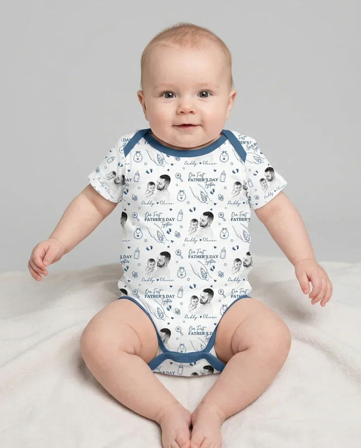 Gerippte Babykleidung mit individuellem Foto - Weich &amp; Skizzenhaft