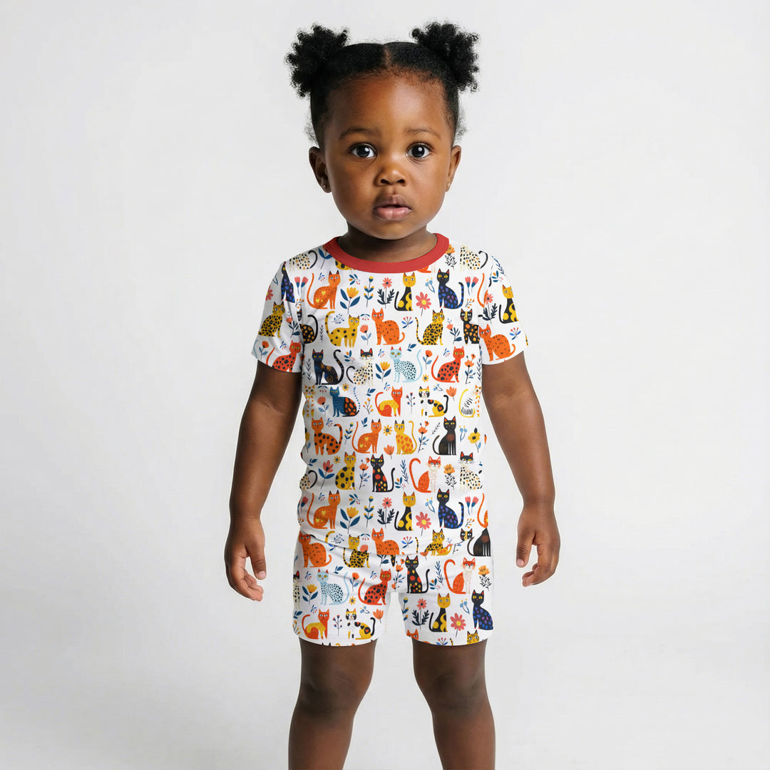 Template Zweiteiliges Pyjama-Set mit kurzen Ärmeln und Shorts