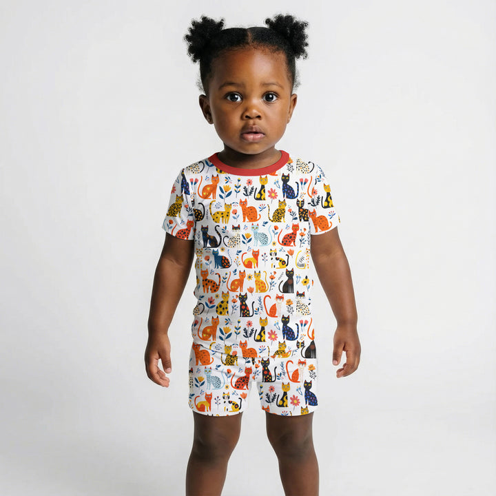 Template Zweiteiliges Pyjama-Set mit kurzen Ärmeln und Shorts