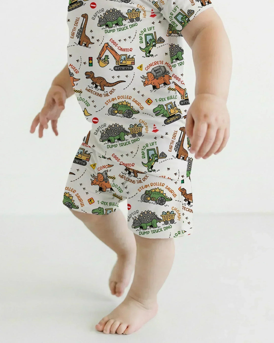 Conjunto de pijama de dos piezas de bambú con camión de construcción de dinosaurios, camiseta de manga corta y pantalón corto