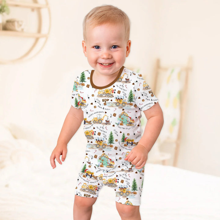 Template Zweiteiliges Pyjama-Set mit kurzen Ärmeln und Shorts