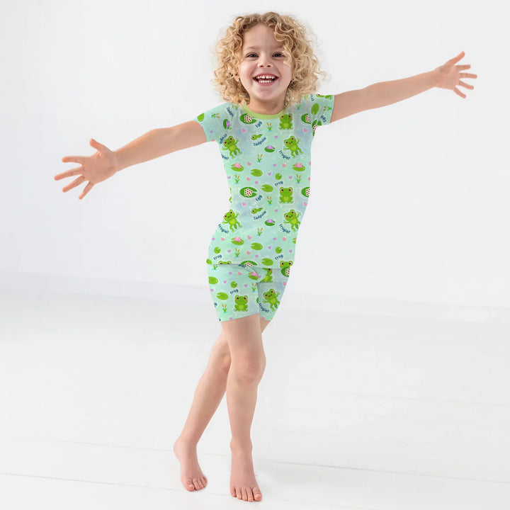 Zweiteiliges Pyjama-Set mit kurzen Ärmeln und Shorts im Sommer-Design