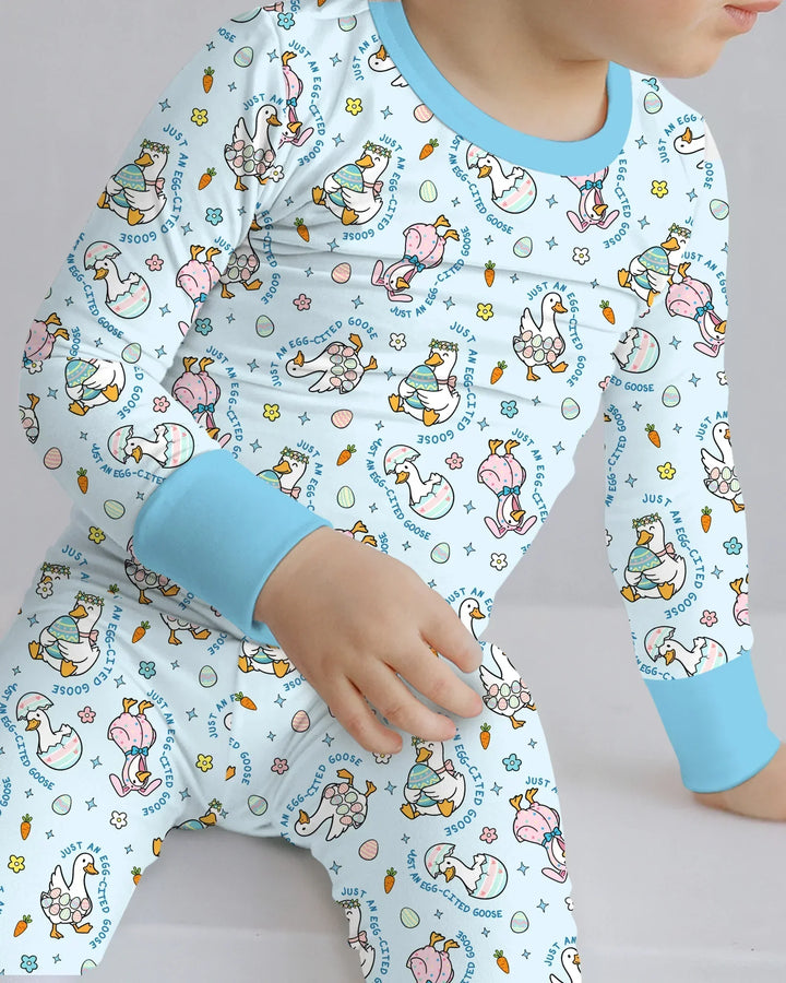 Zweiteiliges Langarm-Pyjama-Set mit Sommerfrüchten