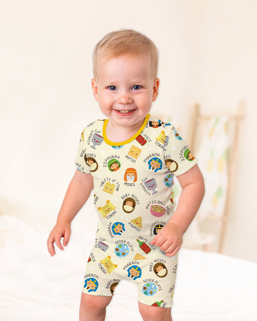 Template Zweiteiliges Pyjama-Set mit kurzen Ärmeln und Shorts