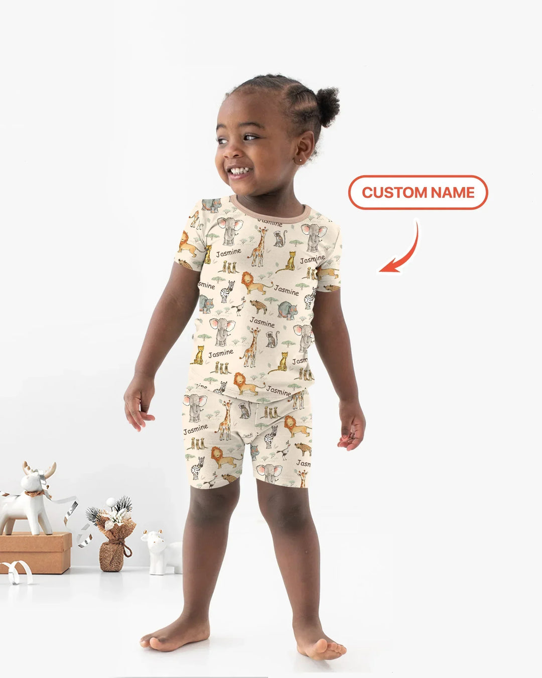 Zweiteiliges Pyjama-Set mit kurzen Ärmeln und Shorts im Sommer-Design