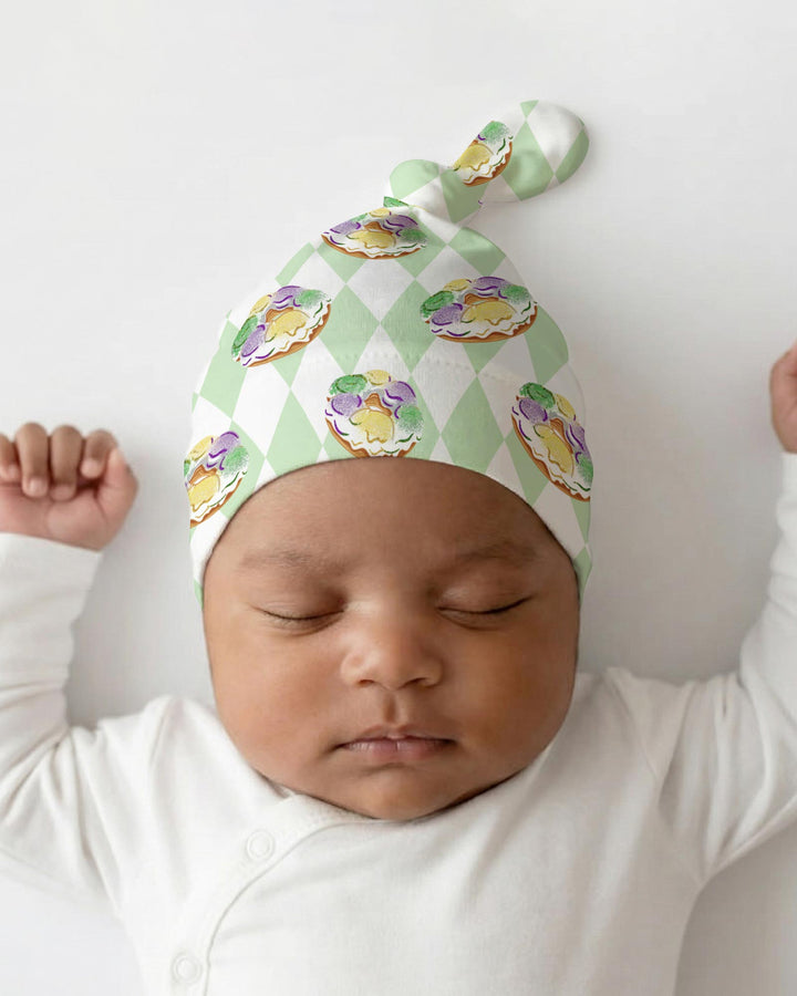 Grüne Knotenmütze mit Bauernhoftieren