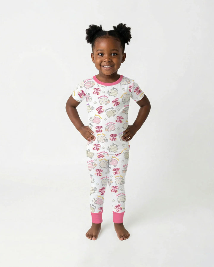 Conjunto de pijama de dos piezas de bambú de manga corta "Una niña de Dios"