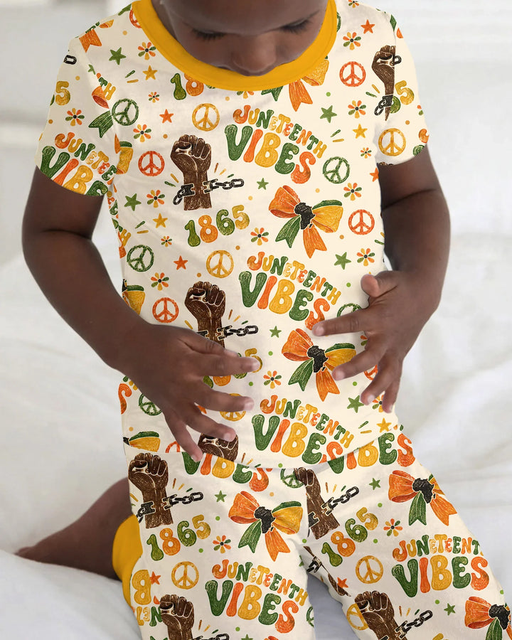 Zweiteiliges, kurzärmliges Pyjama-Set mit Marienkäfern