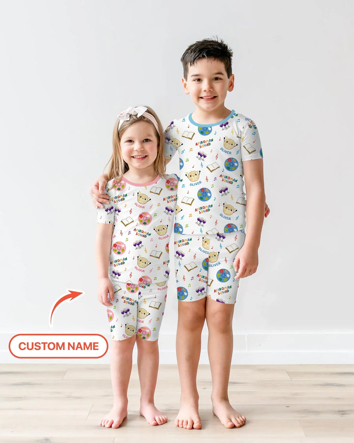 Zweiteiliges Pyjama-Set mit kurzen Ärmeln und Shorts im Sommer-Design