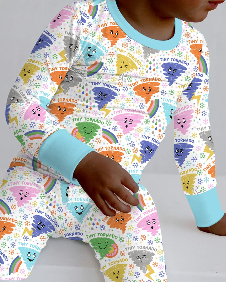 Zweiteiliges Langarm-Pyjama-Set mit Sommerfrüchten