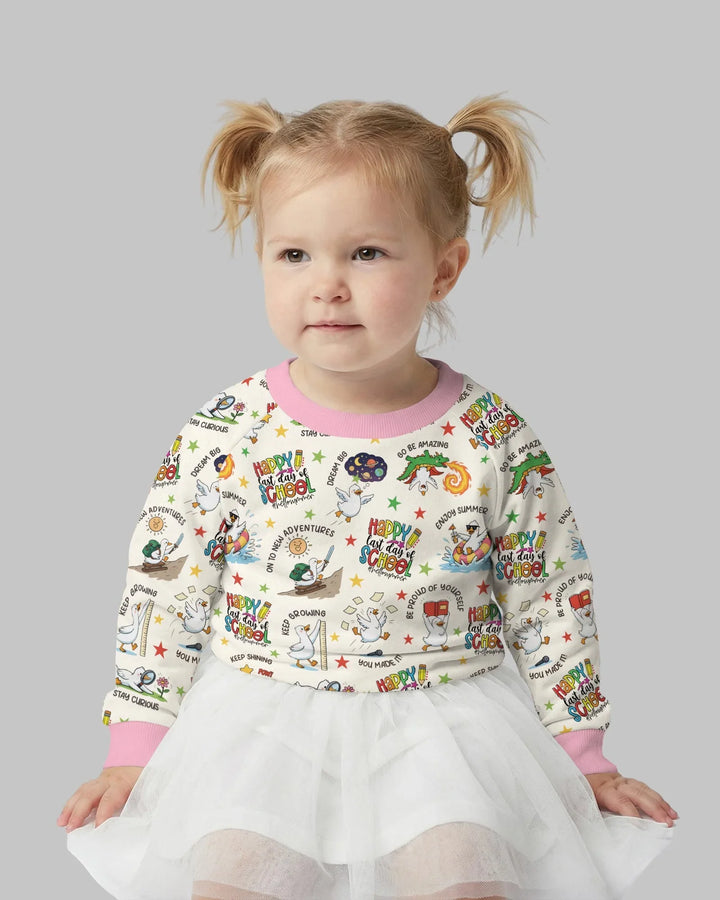 Sudadera de bambú con cuello redondo y el texto "Silly Goose Happy Last Day of School"