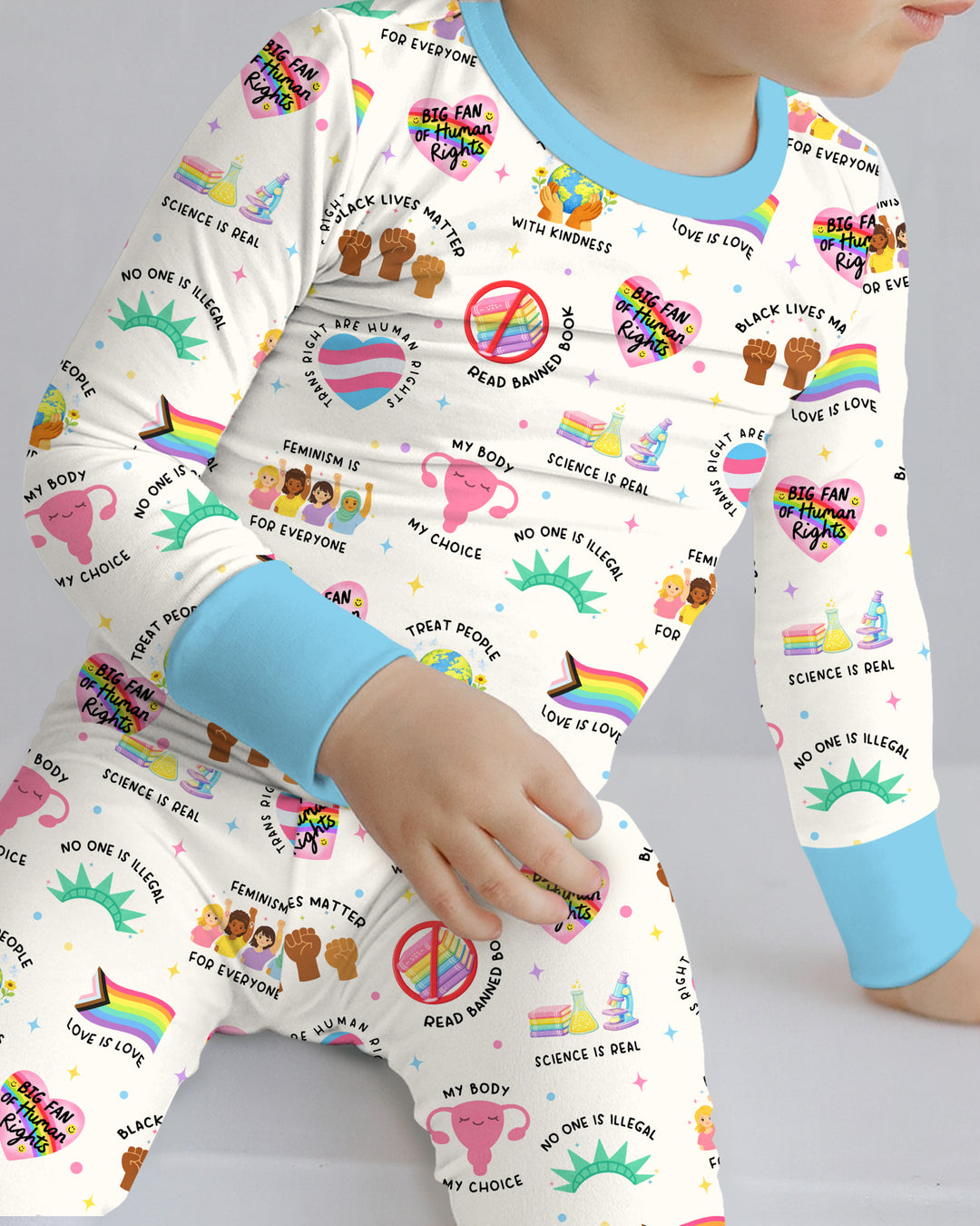 Zweiteiliges Langarm-Pyjama-Set mit Sommerfrüchten