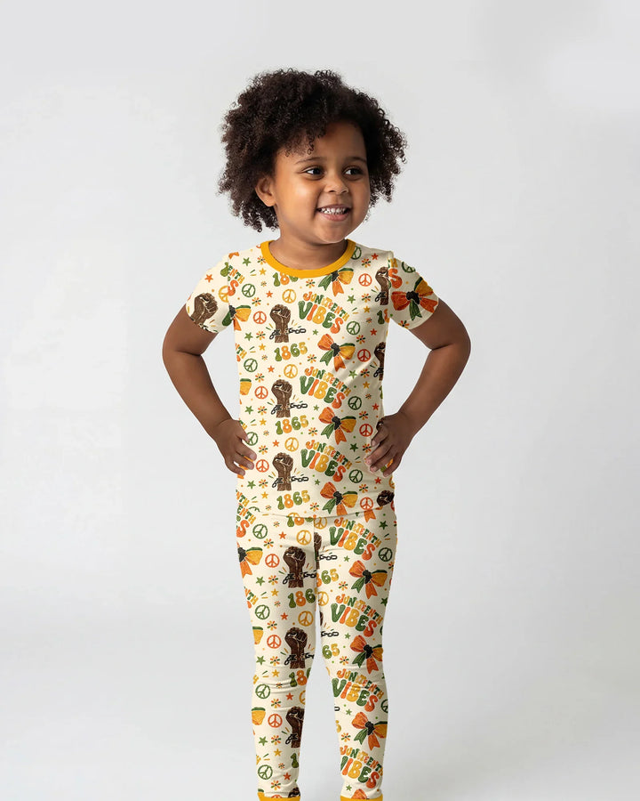 Zweiteiliges, kurzärmliges Pyjama-Set mit Marienkäfern