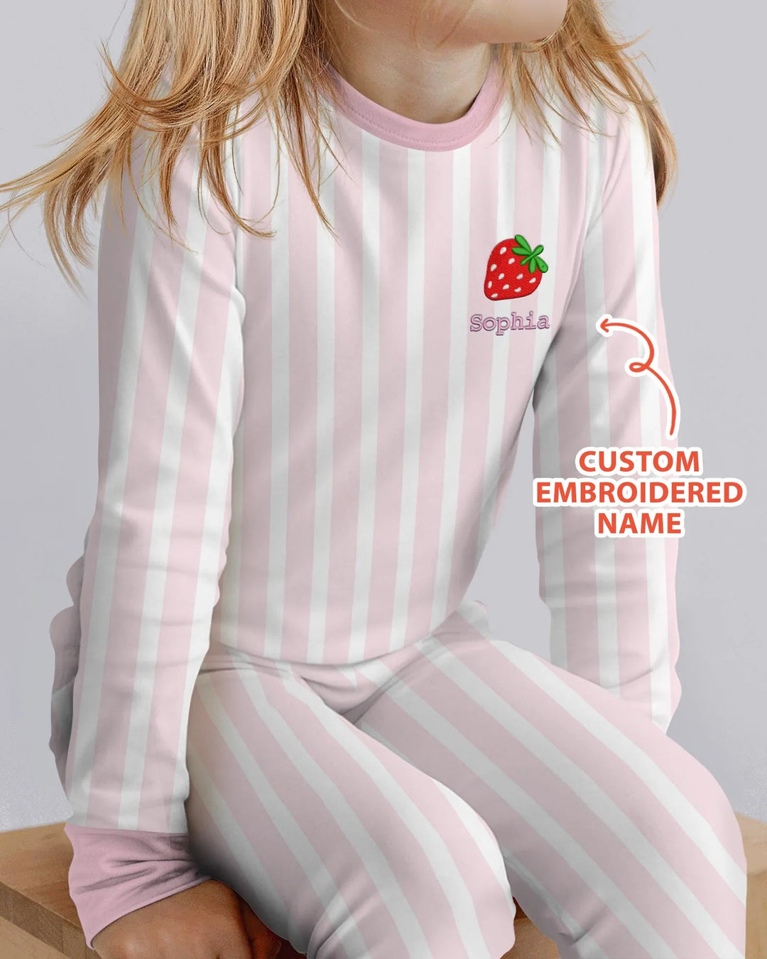 Pijama de dos piezas de bambú rosa con rayas bordado personalizado de manga larga para bebé