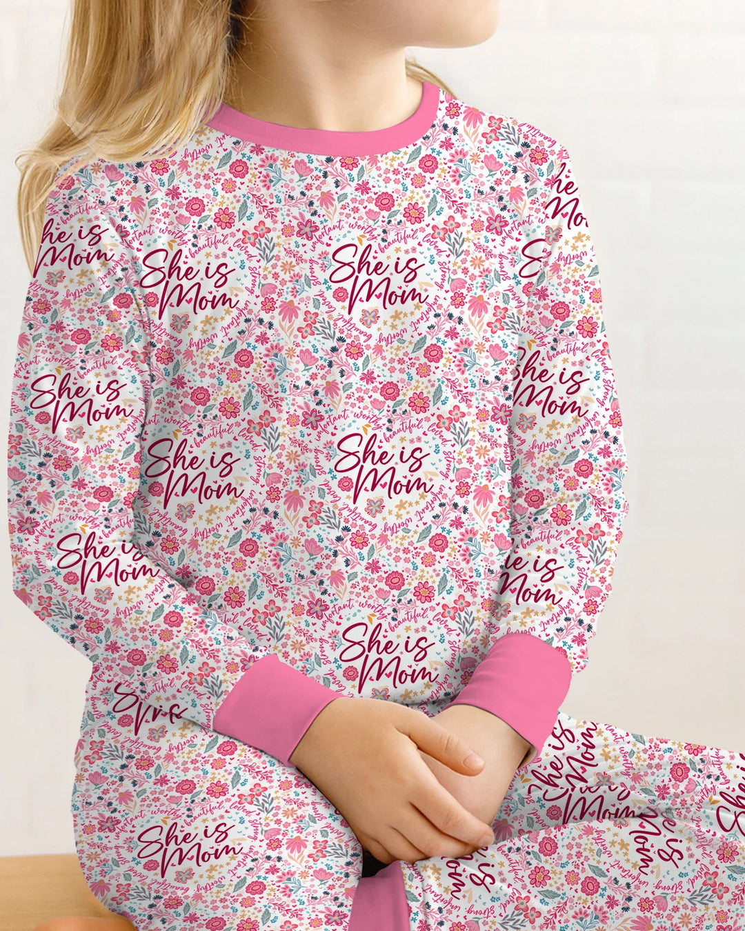 Pijama de dos piezas de manga larga de bambú floral She Is Mom
