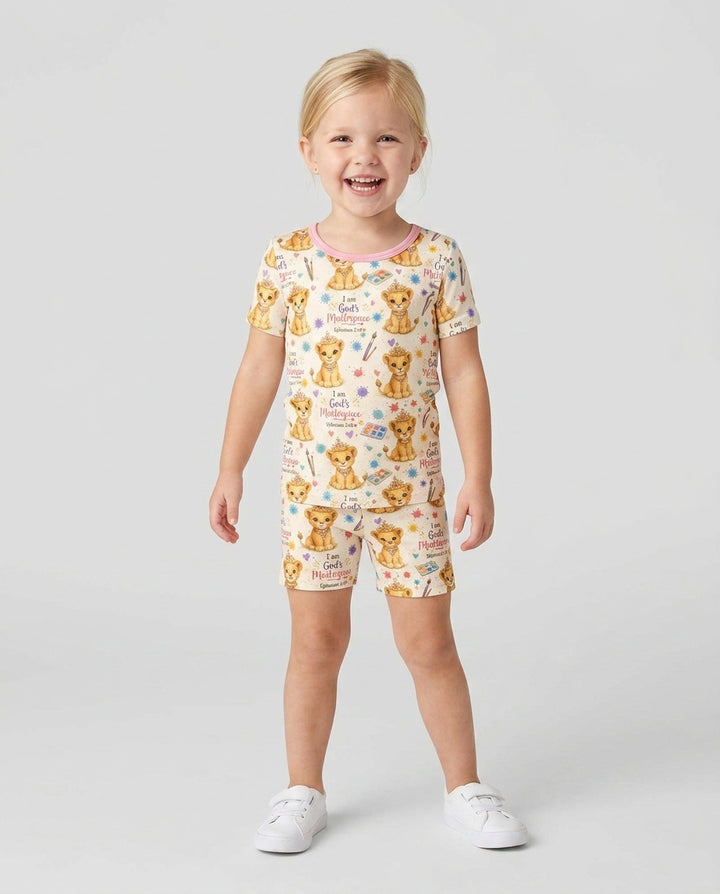 Template Zweiteiliges Pyjama-Set mit kurzen Ärmeln und Shorts