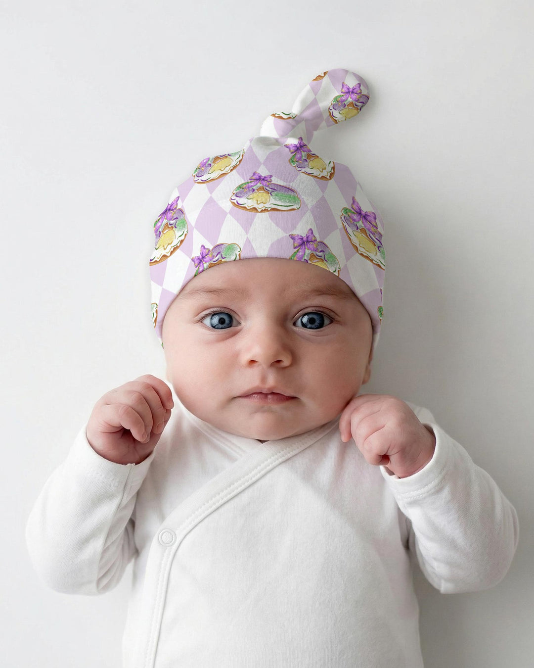 Grüne Knotenmütze mit Bauernhoftieren