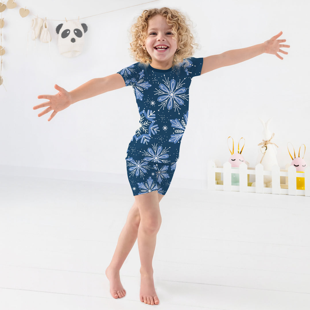 Winter Snowflakes Two Piece Short Sleeve Shorts Pajama Set