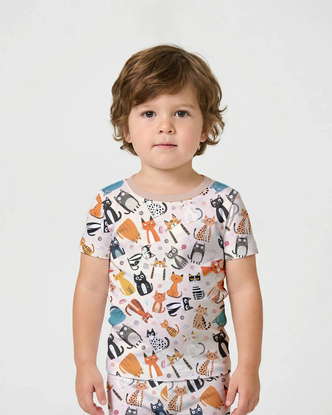 Conjunto de pijama de dos piezas de bambú a juego con la familia de gatos Goofy Mischief de manga corta y pantalón corto