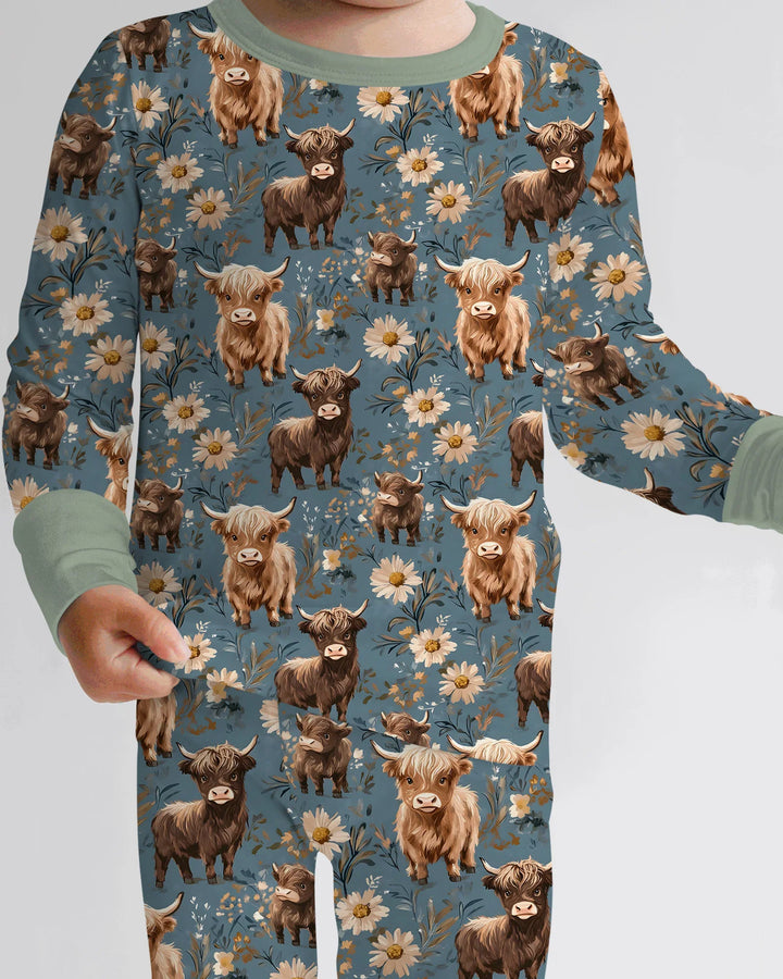 Zweiteiliges Langarm-Pyjama-Set mit Sommerfrüchten